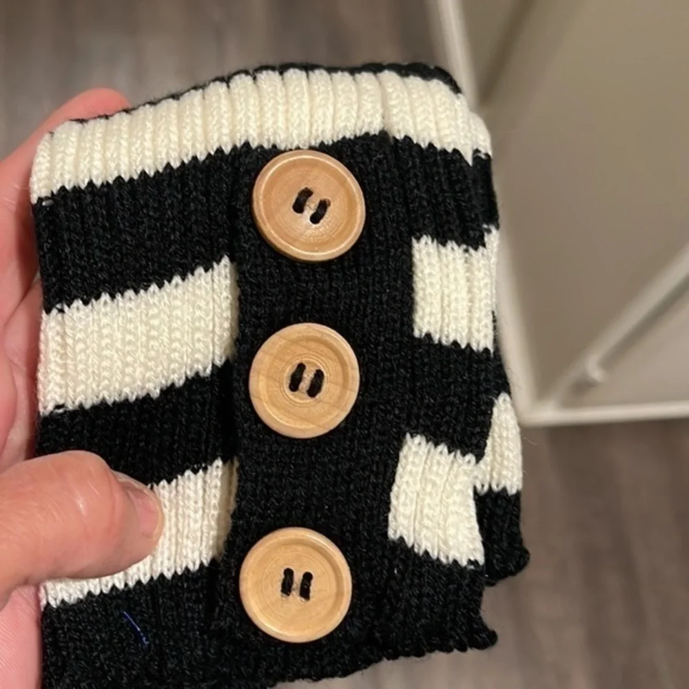 Sweater knit leg warmers